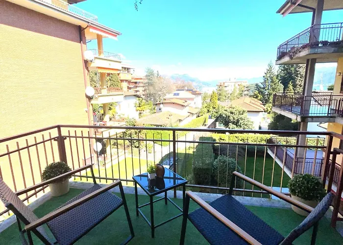 Апартаменты Marnhouse View